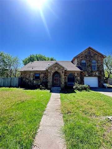 833 W Live Oak Street, Jacksboro, TX 76458