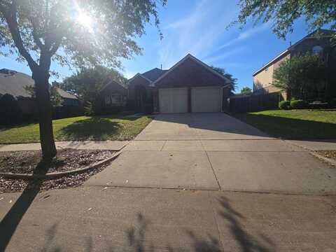 4832 Belladonna Drive, Fort Worth, TX 76123