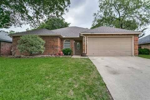 905 Wildwood Circle, Grapevine, TX 76051