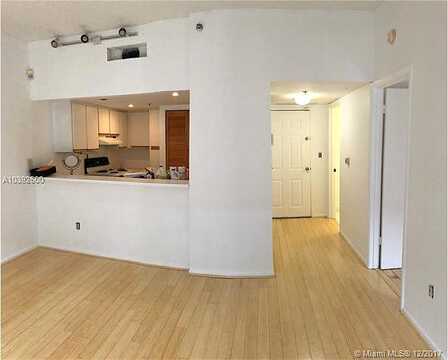 Brickell Key Dr, Miami, FL 33131