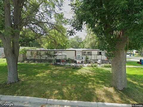 Forest St W #18, Belle Plaine, MN 56011