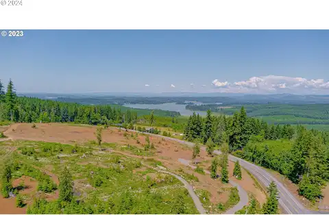 S Silver Lake, Castle Rock, WA 98611