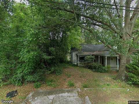 N Pine St, Hamlet, NC 28345