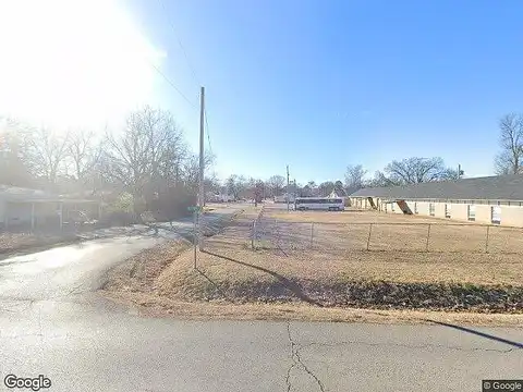 E 4Th St, Okmulgee, OK 74447