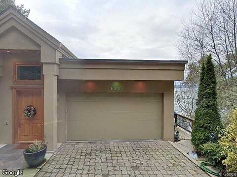 Arroyo Beach Place Sw, Seattle, WA 98146