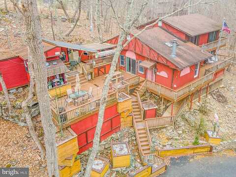 Decker, BUSHKILL, PA 18324