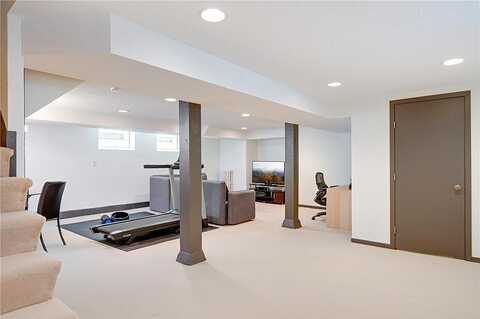 Wentworth, MINNEAPOLIS, MN 55419