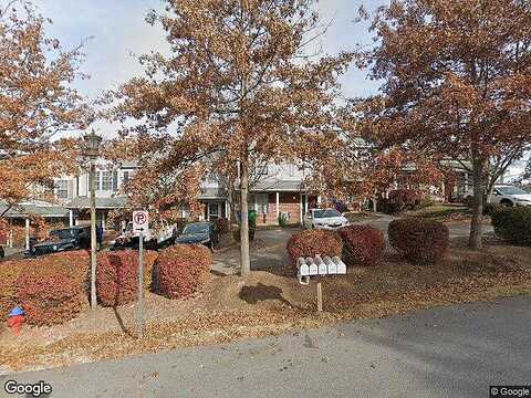 Oaktree, CHRISTIANSBURG, VA 24073
