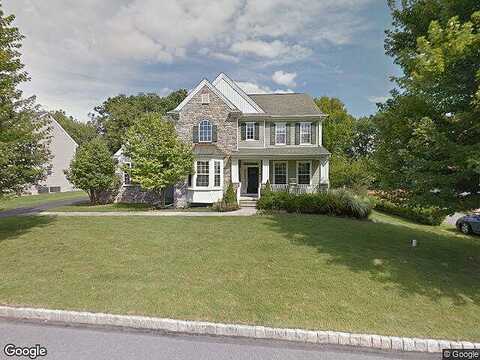 Fringe, EASTON, PA 18040