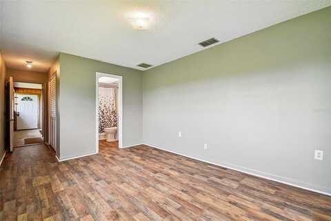 Lampp, PLANT CITY, FL 33565