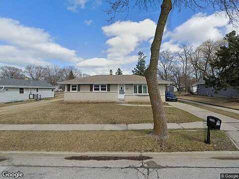 9Th, MILWAUKEE, WI 53221
