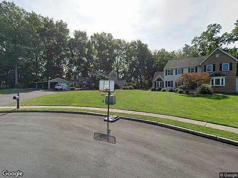 Samantha, LANSDALE, PA 19446