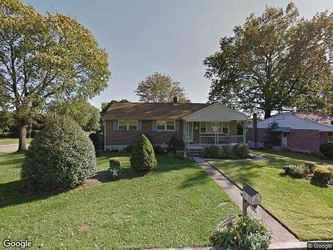 Laurelee, READING, PA 19605