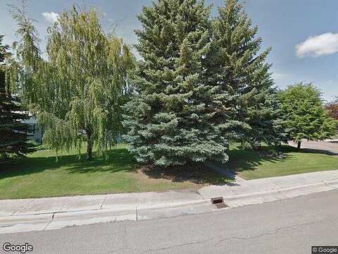 6Th, EAST GRAND FORKS, MN 56721