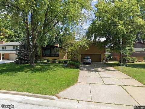 110Th, MILWAUKEE, WI 53225