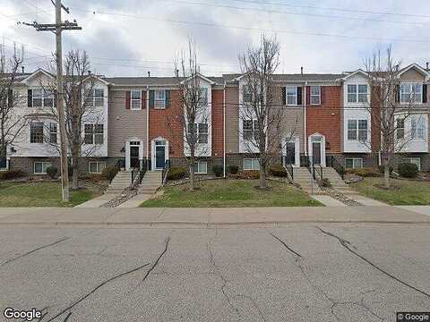 Regency, HOPKINS, MN 55343