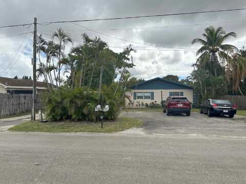 Ruth, LAKE WORTH, FL 33461