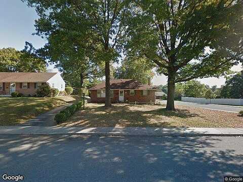 Locust, ELIZABETHTOWN, PA 17022