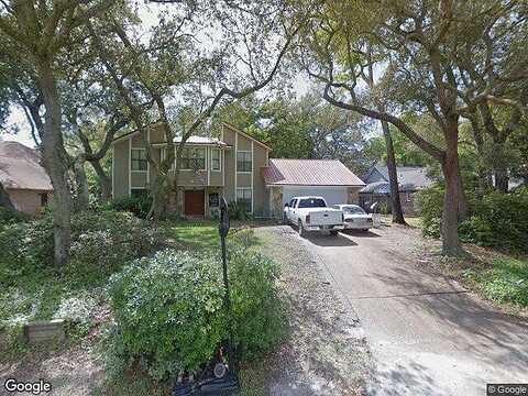Dominica, NICEVILLE, FL 32578
