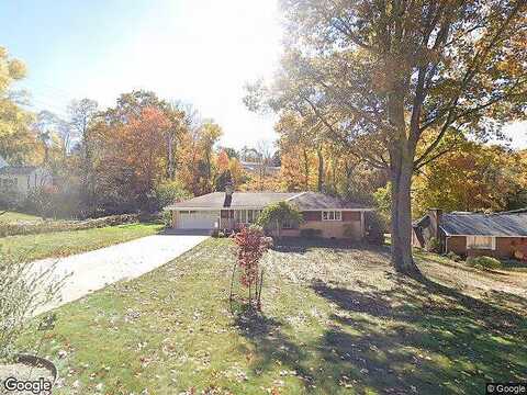 Larue, CORAOPOLIS, PA 15108