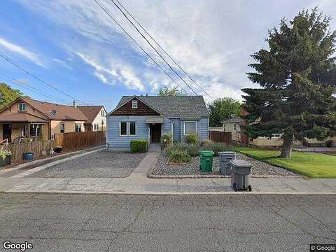 13Th, THE DALLES, OR 97058