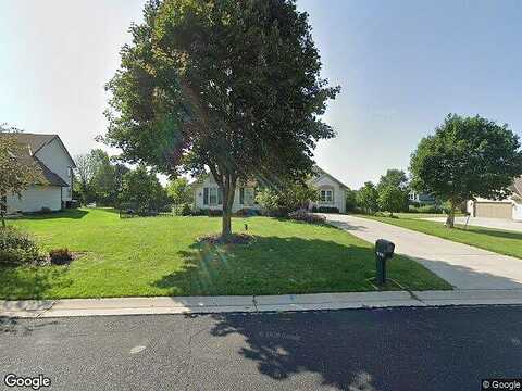 Crestwood, MENOMONEE FALLS, WI 53051