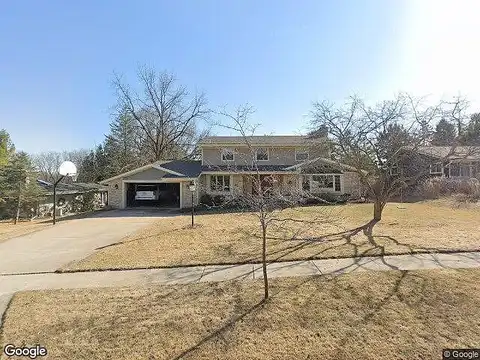 Glenwood, GREENDALE, WI 53129