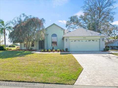 Maybelle, WEEKI WACHEE, FL 34613