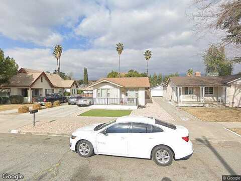 25Th, SAN BERNARDINO, CA 92405