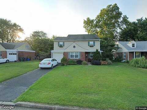 Cottage, GLENSIDE, PA 19038