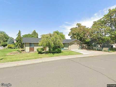 1St, MILTON FREEWATER, OR 97862
