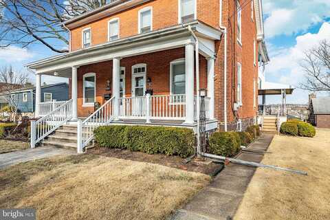 Penn, PENNSBURG, PA 18073