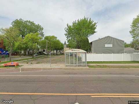 Robert, SAINT PAUL, MN 55107