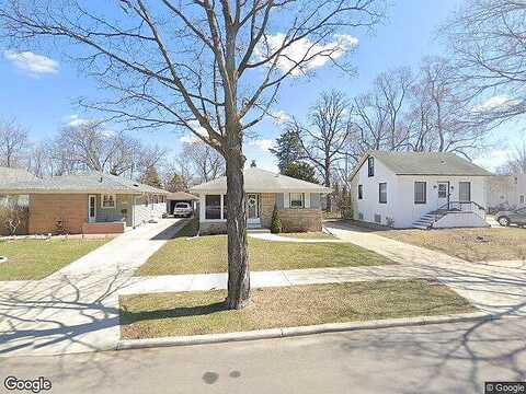 82Nd, MILWAUKEE, WI 53219