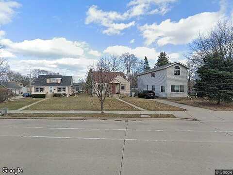 Howell, MILWAUKEE, WI 53207