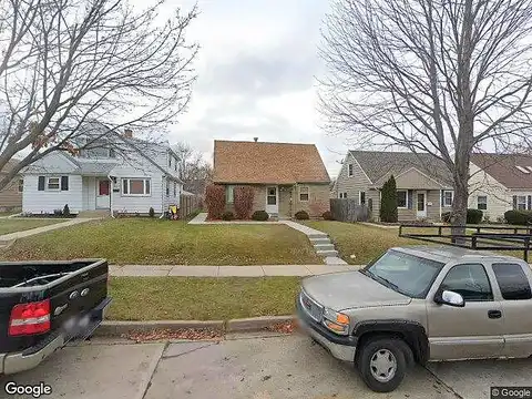 70Th, MILWAUKEE, WI 53219