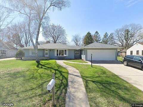 Fernwood, SAINT PAUL, MN 55113