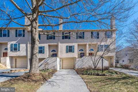 Whispering Oaks, WEST CHESTER, PA 19382