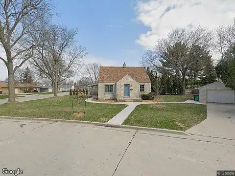 Montana, MILWAUKEE, WI 53219