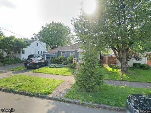 35Th, PORTLAND, OR 97211