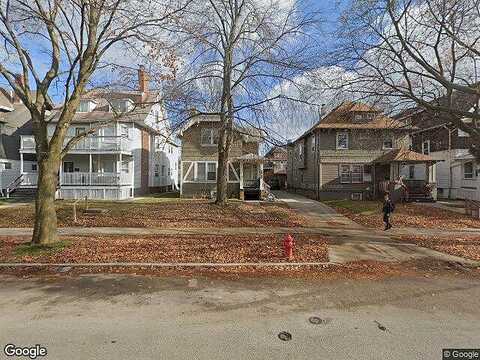 Maryland, MILWAUKEE, WI 53211