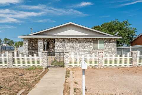 606 SW 6th St, Seminole, TX 79360