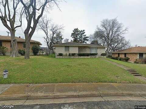 Wagon Wheels, DALLAS, TX 75241