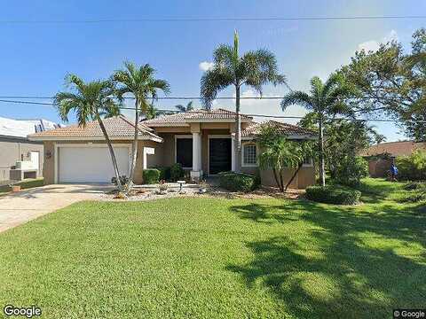 Dolphin, CAPE CORAL, FL 33904