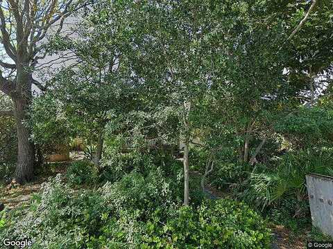 18Th, Lake Worth, FL 33460