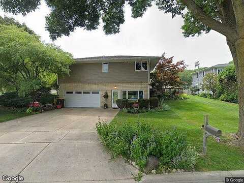 113Th, MILWAUKEE, WI 53226