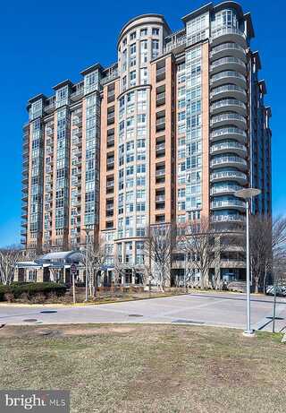 Crestwood Heights, MC LEAN, VA 22102