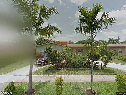 30Th, LAUDERDALE LAKES, FL 33313