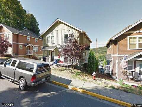 Ashley, BELLINGHAM, WA 98229