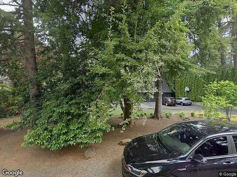 Crest, LAKE OSWEGO, OR 97034